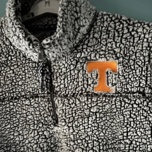 University Of Tennessee Vols Sherpa Pullover Black White Cozy 1/4 Zip Collegiate - Picture 2 of 10
